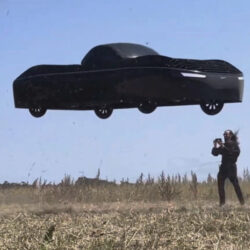 Alef retro flying car